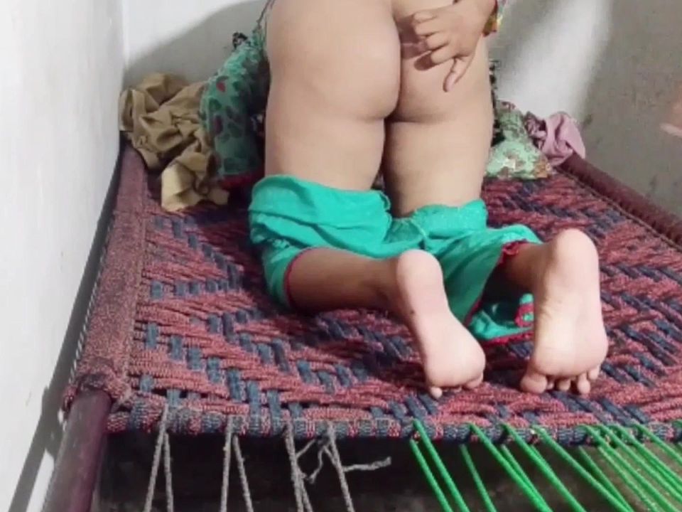 Desi Pakistani Husband Teasing Wife's Pussy