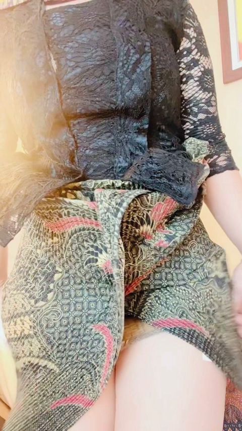 Solo female masturbation with indonesian traditional dress