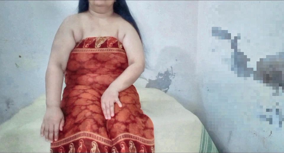 Desi Village Bhabi ki Desi Mast Gand Chudai or Desi Bhabi ki Gand ky Bht Mazaye liye