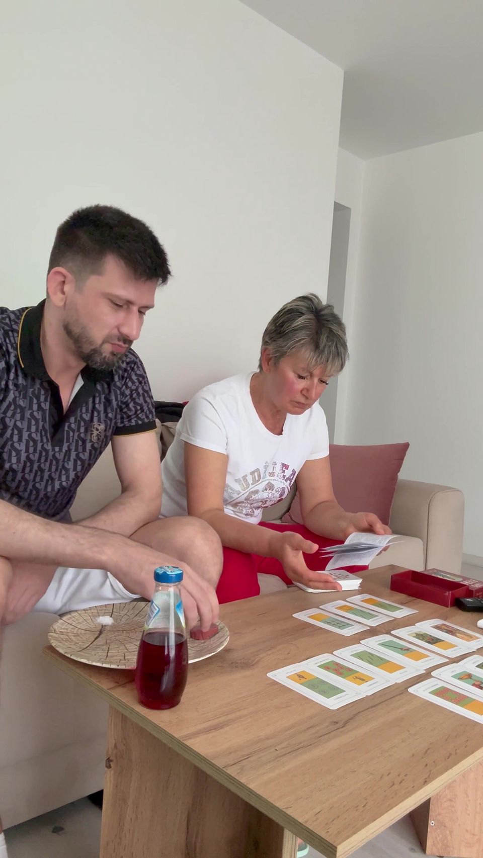 Anal Granny - Tarrot Reading!