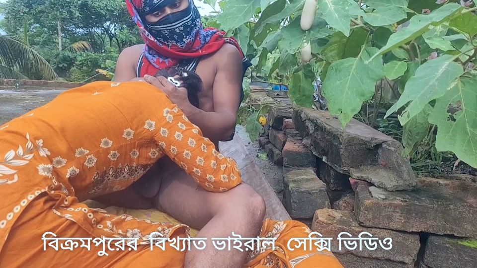 Famous viral sexy video from Bikrampur, Bangladesh.