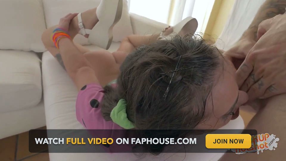Brunette teen Gia Paige gets man handled hard by online date