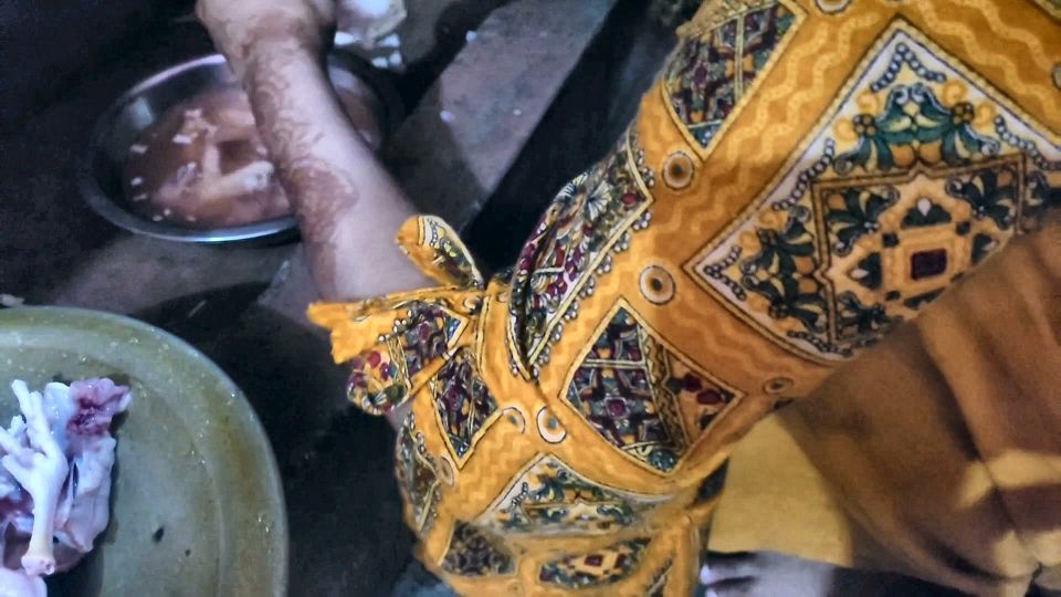 Viral Bangladeshi sexy video while cooking