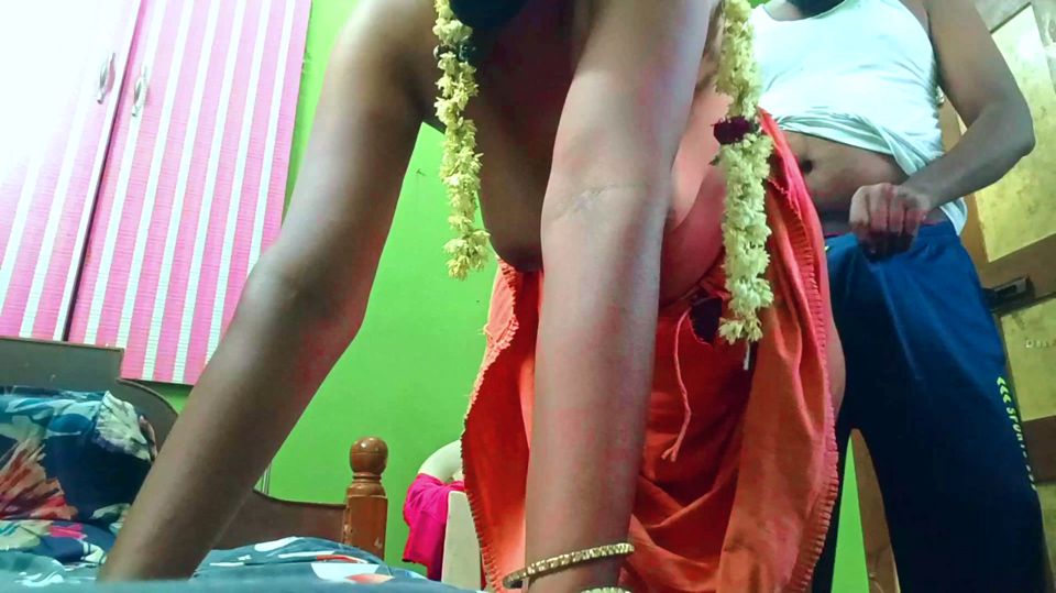 Ammu takes off her T-shirt, reveals her breasts to seduce, and bends over to take it hard 103