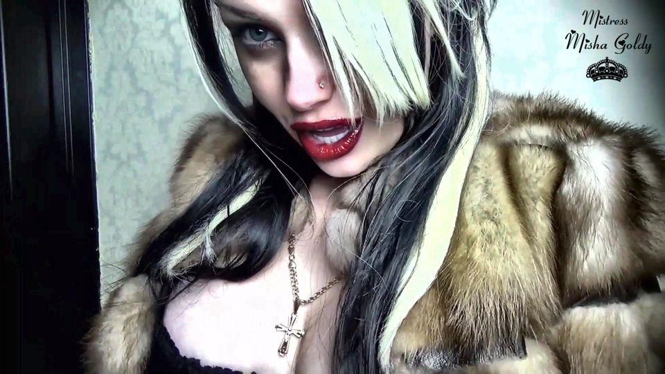 Fur and lipstick lovers