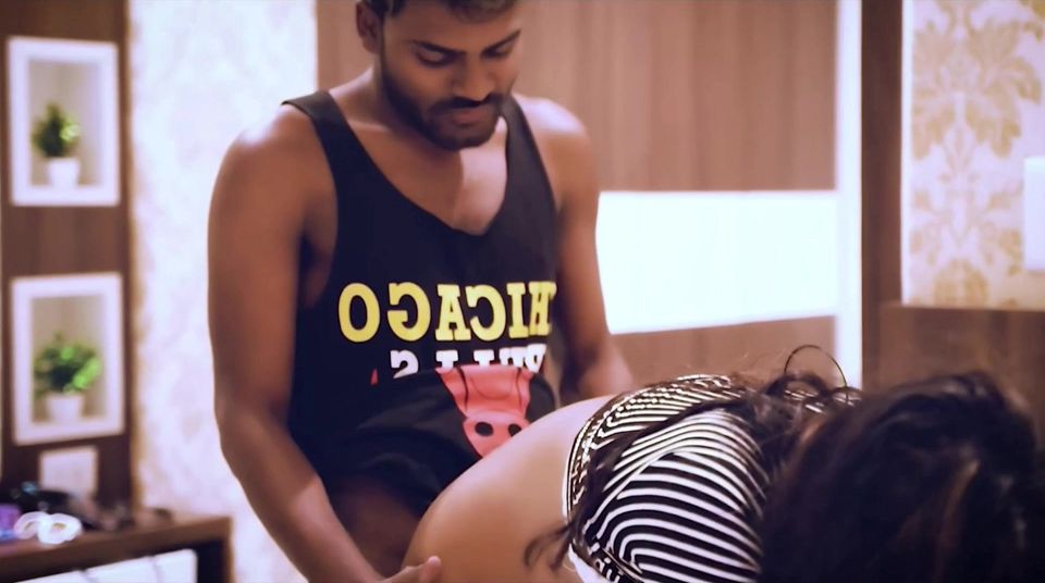 Luka Chhupi khelte khelte chhoti sauteli bahan ko chod diya kamine bhai ne