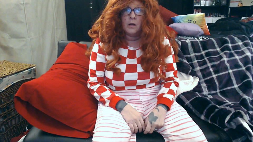 Dump truck looking redhead