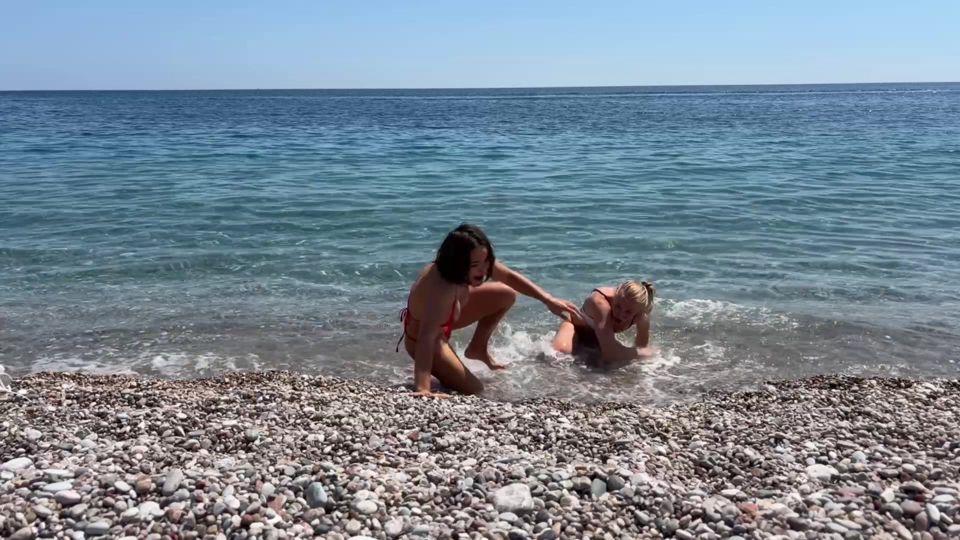 Cat Fight Beach