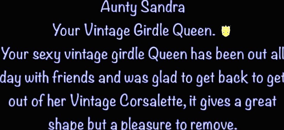 Aunty Sandra Summer Strip Vgq52