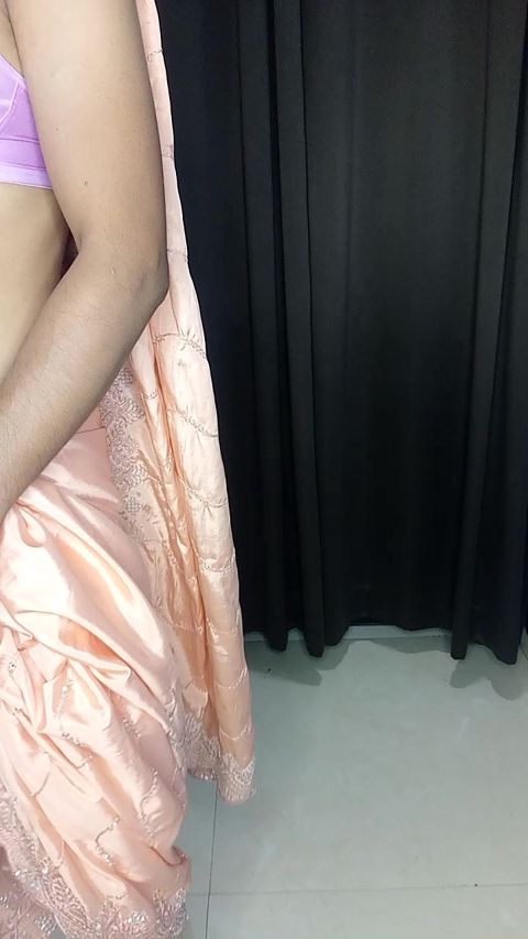 Stuning housewife sexy saree and tit bra panty
