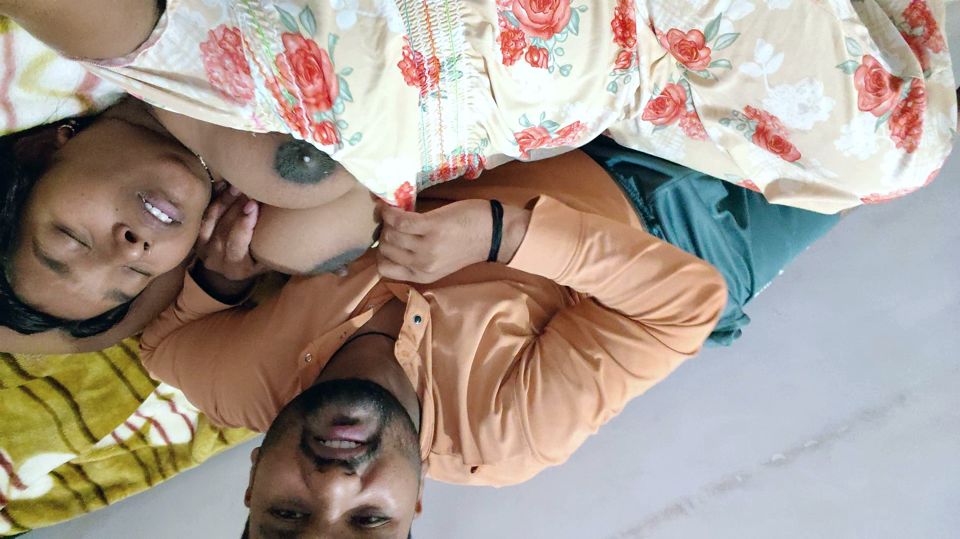 Desi stepsister boobs suking - The stepbrother first kissed his stepsister's boobs, then fingered his sister-in-law's pussy.