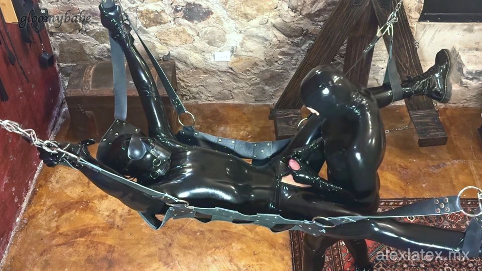 Dungeon Swing Pleasure T1, Gloomy's Sensual Foreplay - Alex Latex