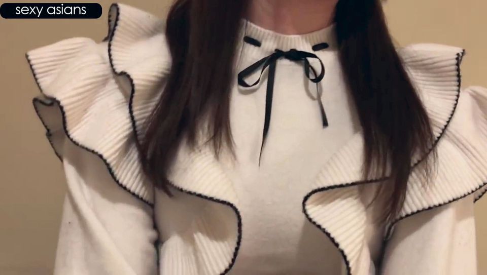 Maid Cafe Secret Play. Slim Beauty Smiles Innocently While Breaking Every Rule Behind Closed Doors.