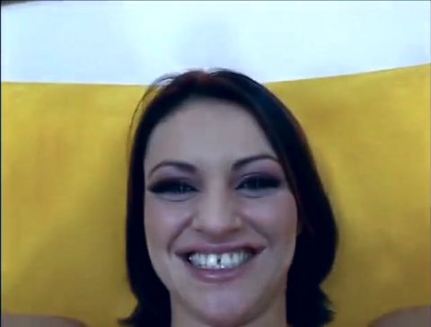 Slut with sweet cunt and mouth knows pretty well how to seduce this guy