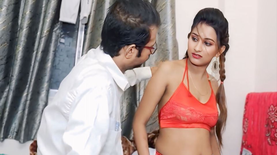 Daughter in law ko room me pure kapde utaar kar jabbar dasti pela
