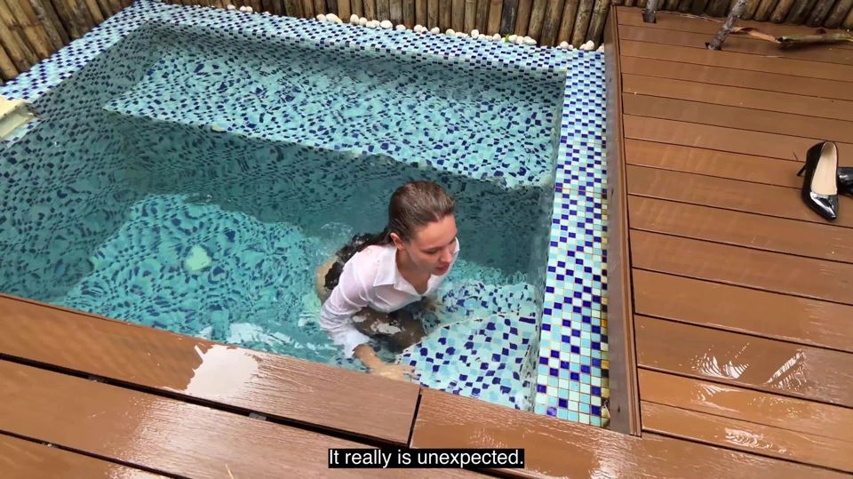 My Secretary Brought Some Documents to My House. She Fell Into the Pool and Had Sex in the Shower