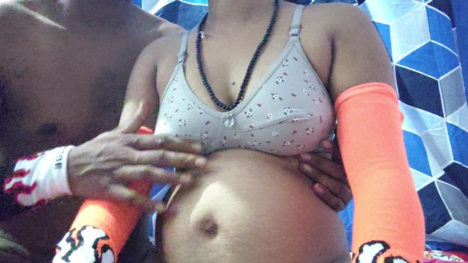 Indian couple boobs suck desi indian couple homemade romance real couple homemade amateur HD video