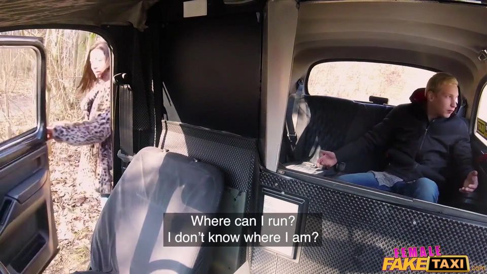 Female Fake Taxi - Therese Bizarre Rides Big Dick for a Free Ride