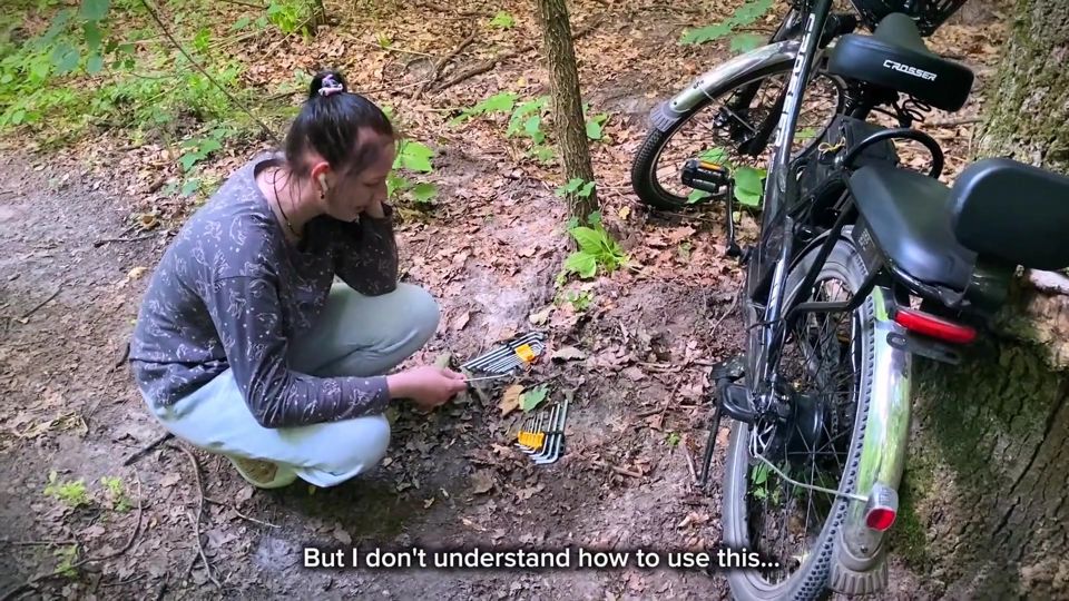 Dumb Brunette Broke Her Bike in the Woods & Pay with Her Pussy for the Repair! Doggystyle Fuck