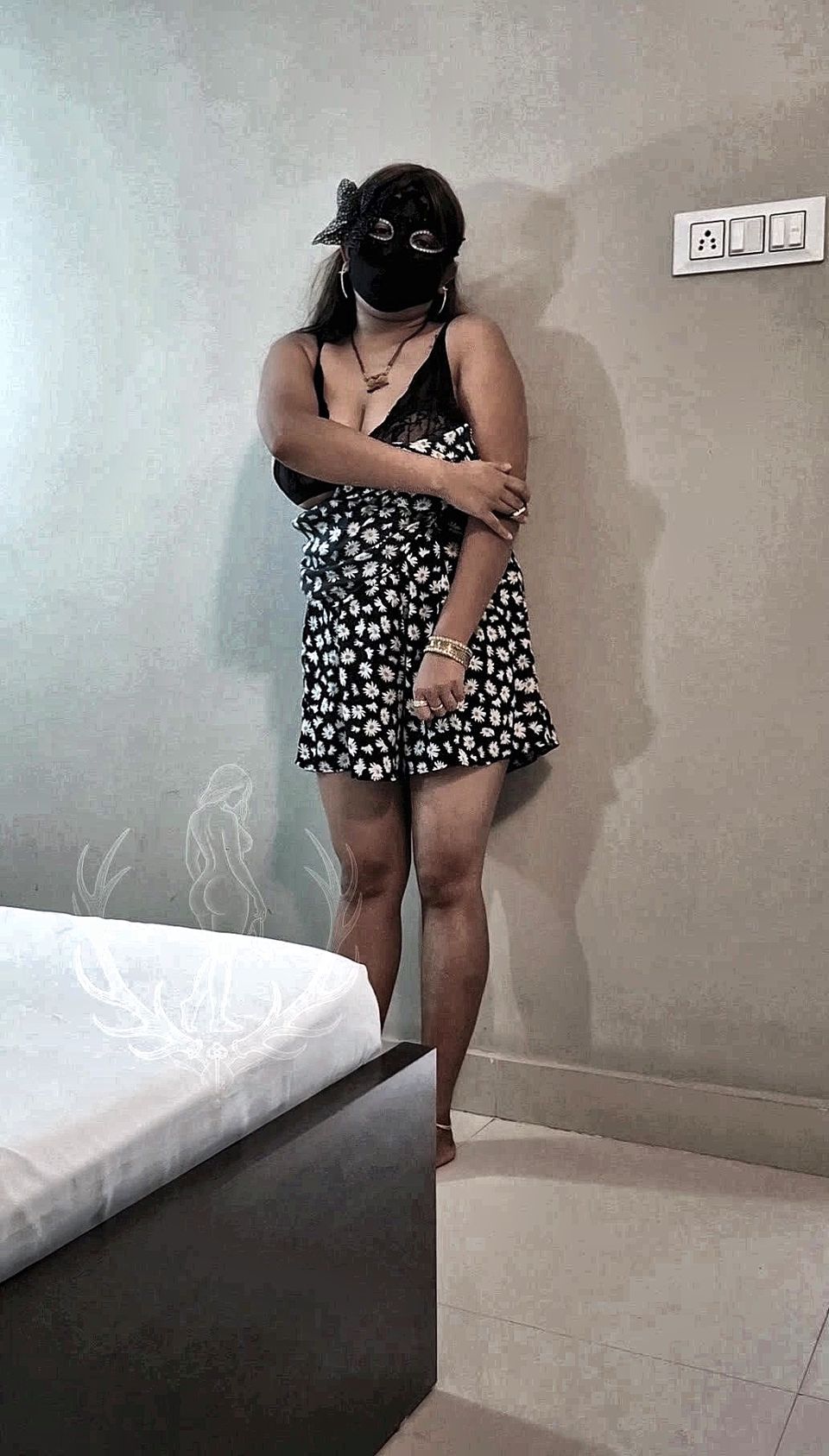 Assamese Hotwife fingering herself like a desperate slut. Watch this naughty solo teaser.