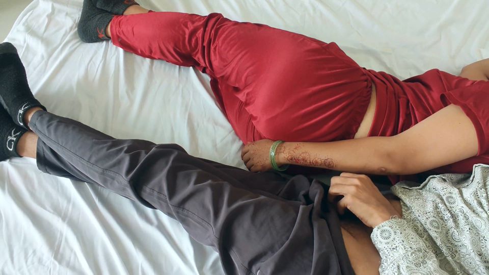 Cute Desi Bhabi Cheated Her Husband and Fucked with Ex in Hotel