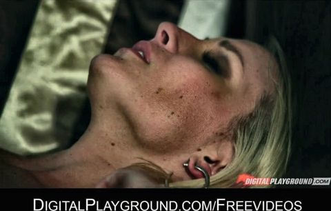 Lexi Swallow wakes her man up for an early morning sex