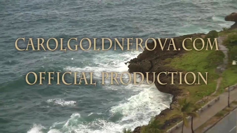 Carol Goldnerova about her new scenes