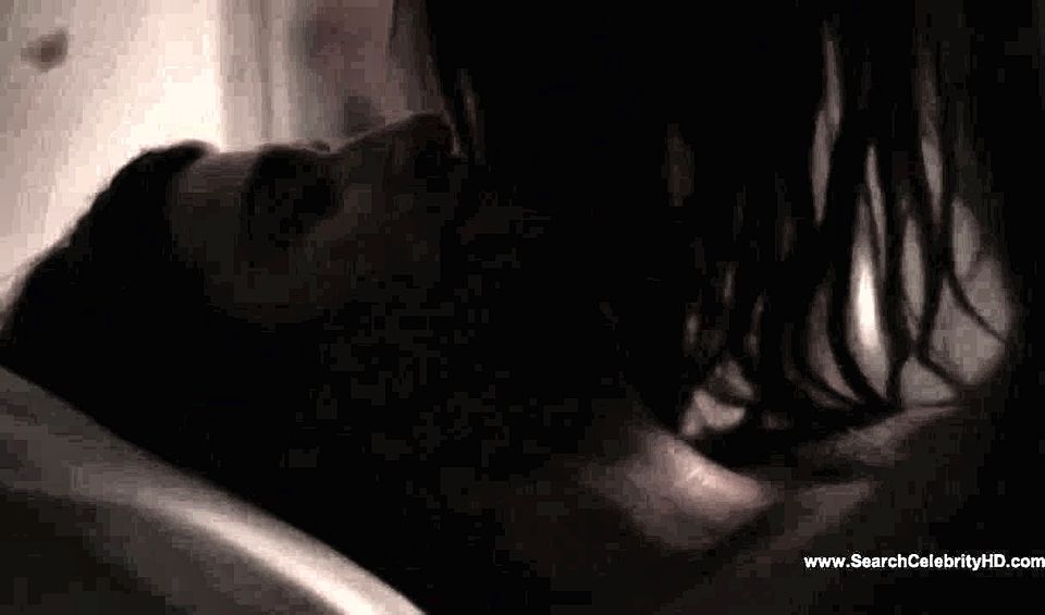 Kate Lyn Sheil nude - Green (2011)