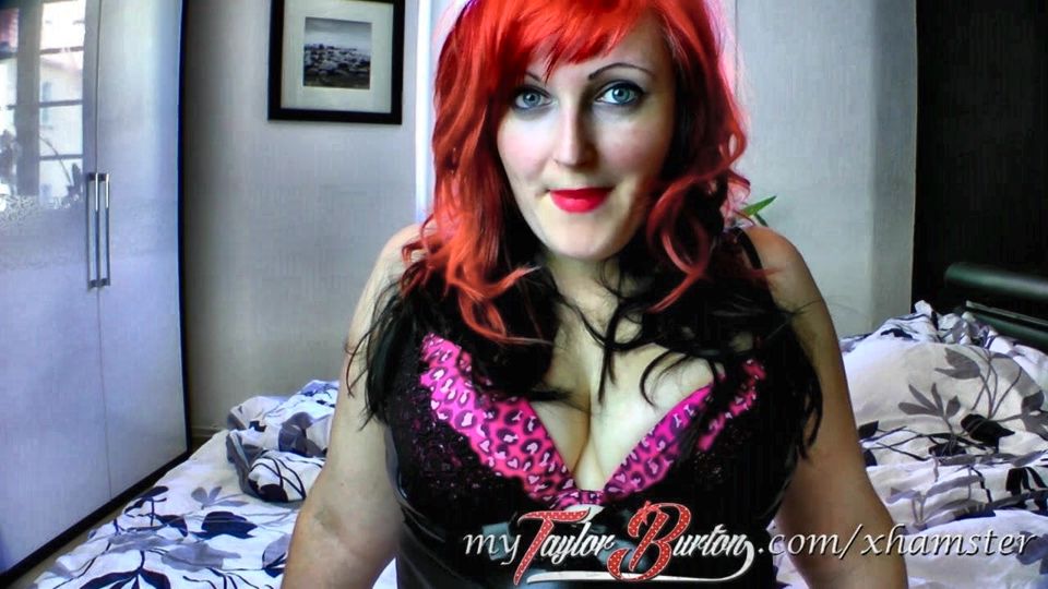 BBW Taylor Burton - Dirty Talk mit strap-on