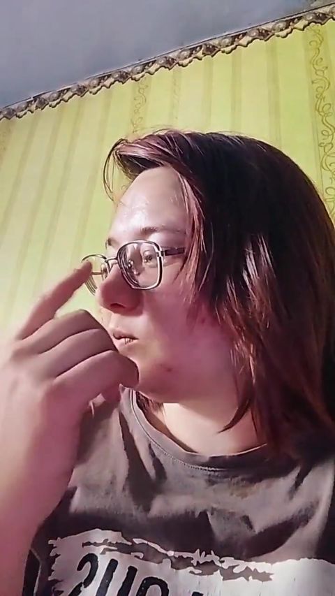 Amateur Girlfriend Blowjob Instead of Cooking - Curvy Brunette with Glasses Sucks and Jerks Cock
