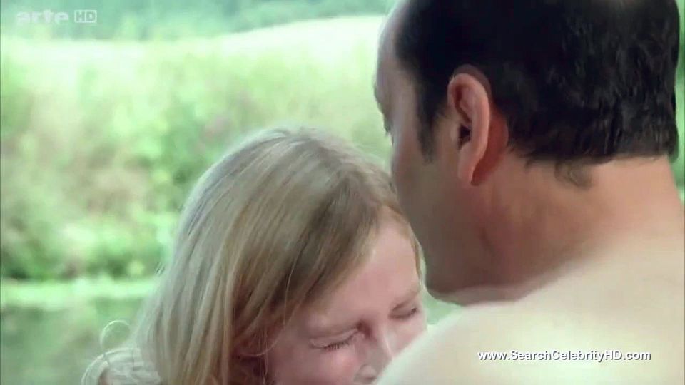 Isabelle Carre nude - Les Sentiments