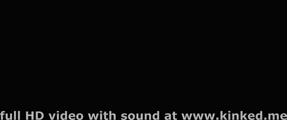 amateur wife pumping her anus with inflatable buttplug toy