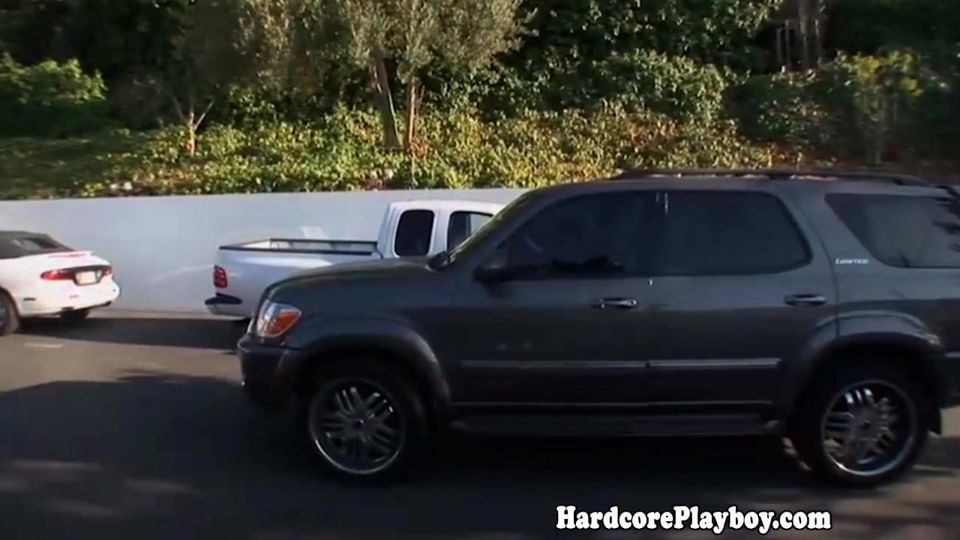 Lesbian threesome eat pussy outdoors