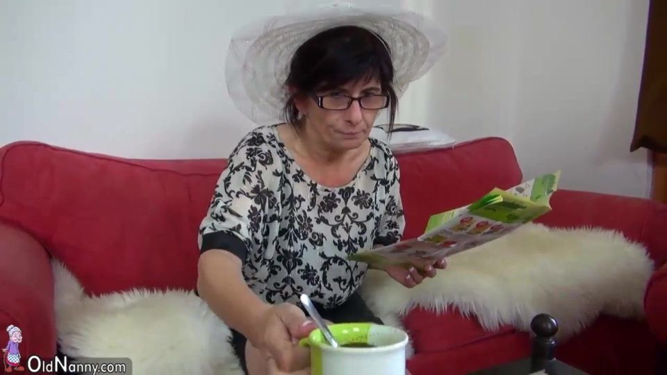 Blonde gigl and her boyfriend visited granny