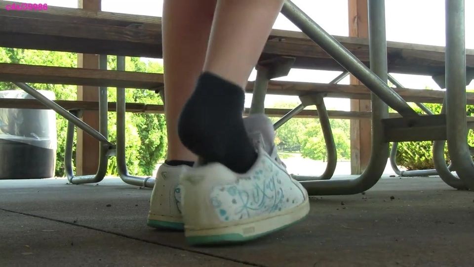 Jessi Roxy skater sneakers shoeplay preview