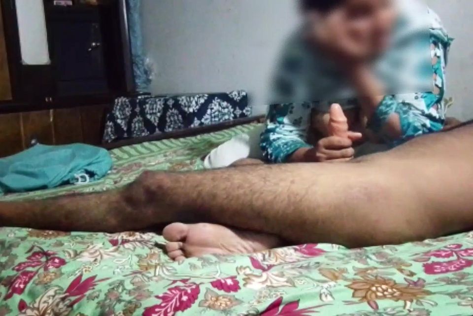 Bhabhi ko me hai la sakta hu