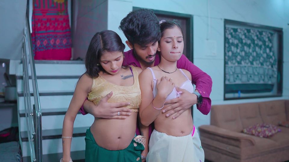 Desi Bhabhi ne Apne saheli Ko bula Kar kiya Pati Ke sath sex Threesome Clear Hindi Audio