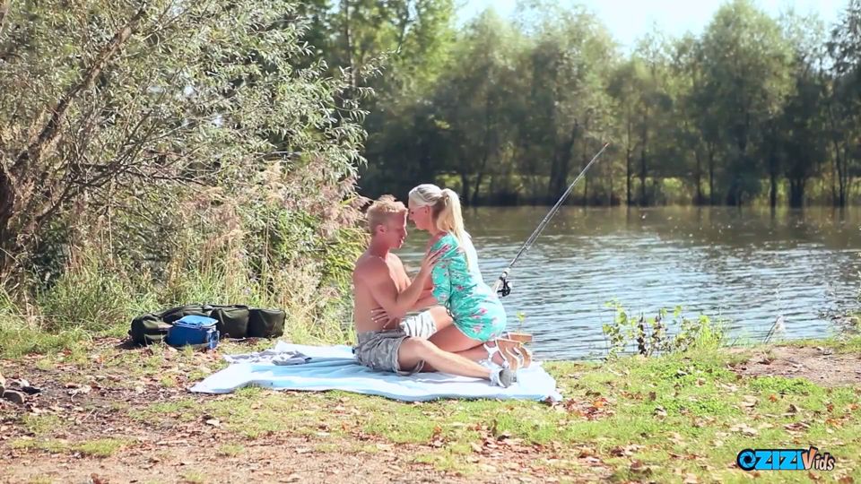 Tell Your Girlfriend You Love Her with a Romantic Outdoor Trip by the Clear River