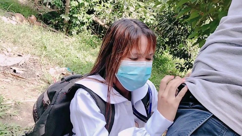 HORNY SCHOOLGIRL CANT WAIT TO FUCK BEFORE GOING SCHOOL
