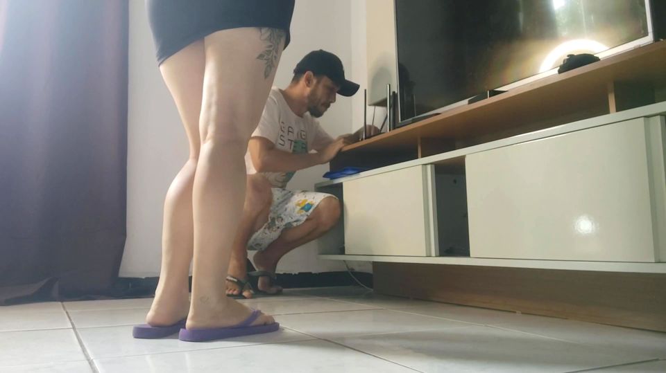 Hot Wife Welcomes Her Pc Technician Neighbor in a Very Provocative Outfit and Lets Him Fuck Her up the Ass!