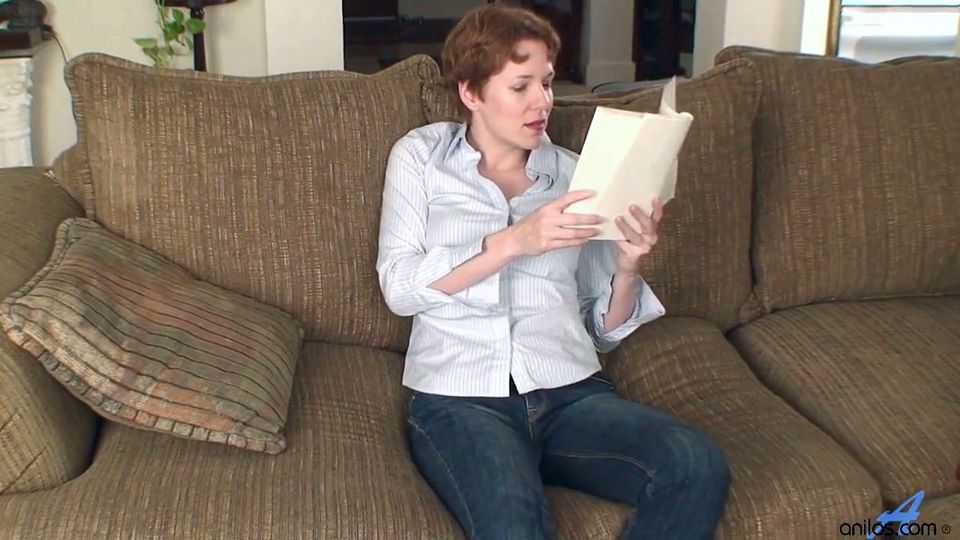 Novel Pussy Play