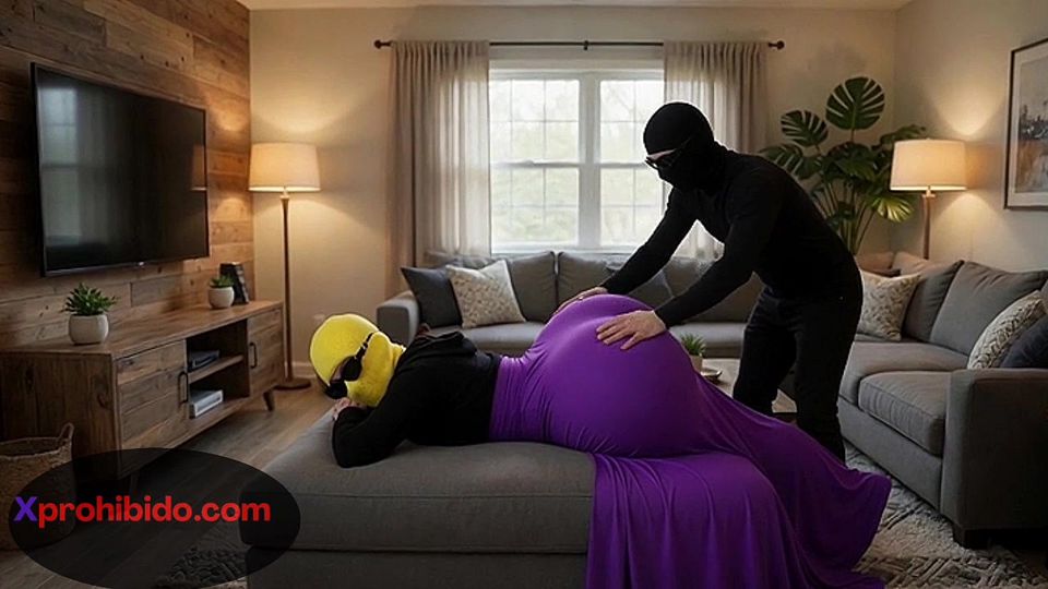 Big Ass Girl Shaking Her Massive Ass in Thin Thong