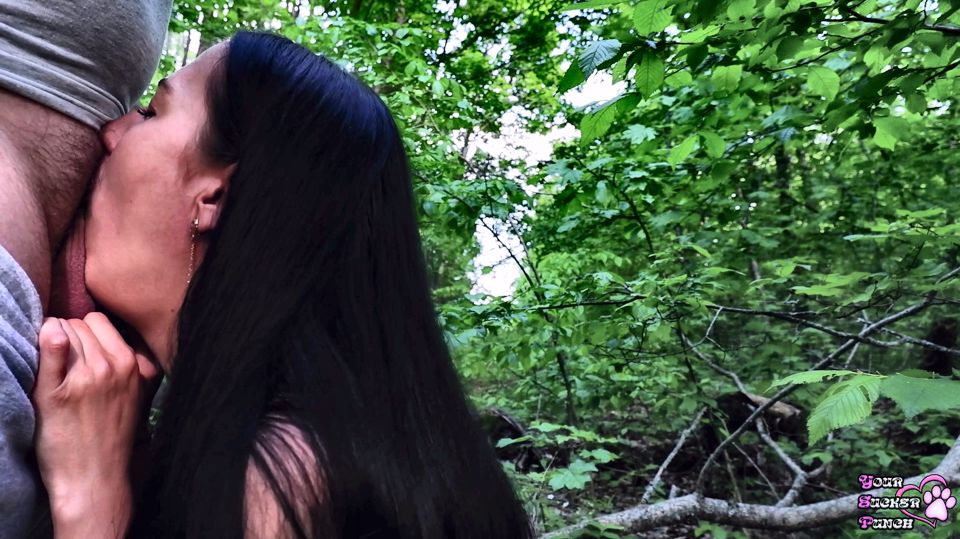 Sensual blowjob in the woods
