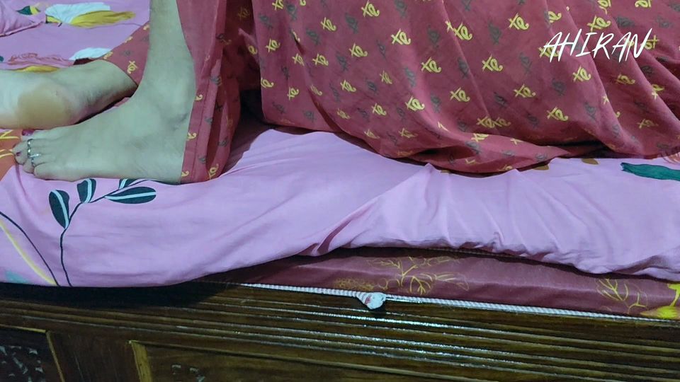 Indian Desi bhabhi young couples ass and pussy or penis Forplay.