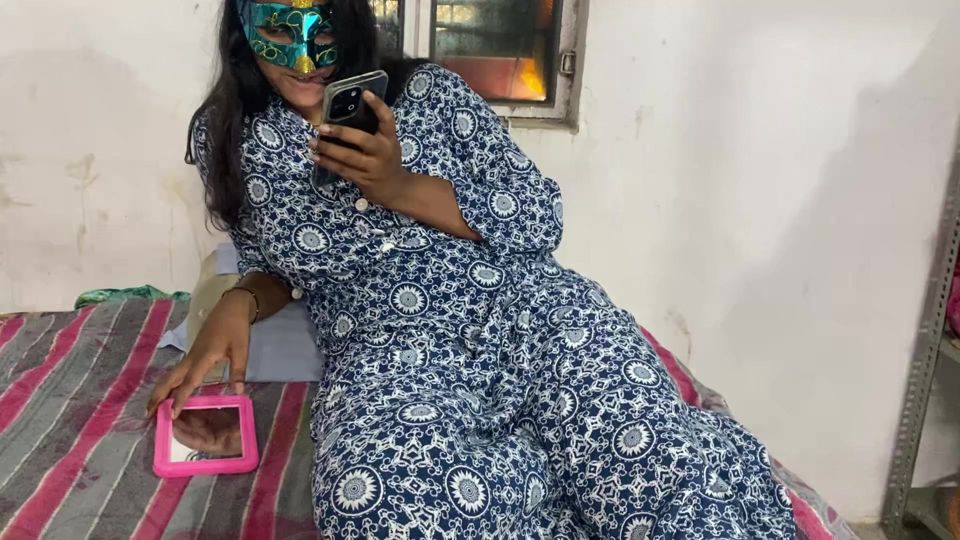 Indian Bhabhi Ne Apne Boyfriend Ko Call Kar ke Bulaya Aur Bathroom Me Kiya Sex. Clear Hindi Audio