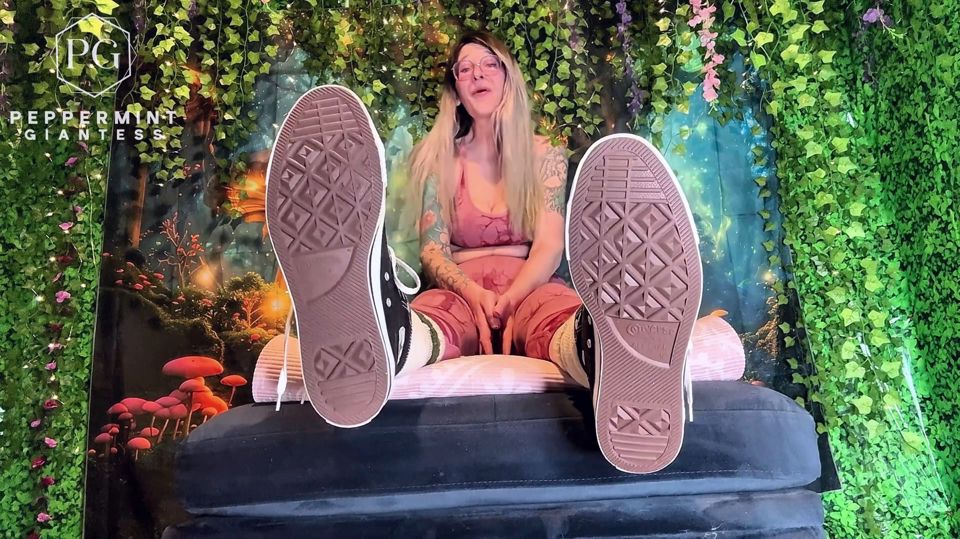 67 Mean Amazon Stepmommy After Yoga Size 16 Foot Domination - Sweaty Shoes & Socks Removal