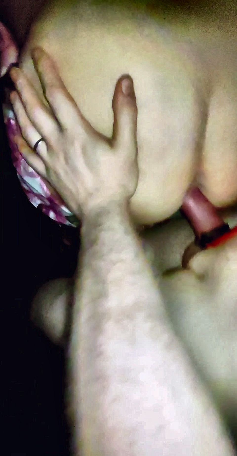 Wife gets huge creampie