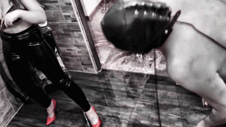 MISTRESS ZEIDA - No mercy COCK WHIPPING - CBT pillory