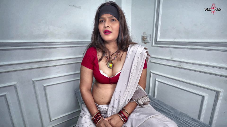 Malkin ne ramu se Hairy Pussy shave karvai... Return Gift me Ramu ko shaved Pussy Fucking krne ko mili.