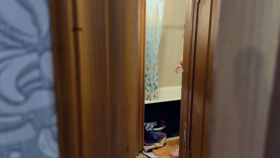 I peeked at my stepsister in the bath. And how did that turn out?